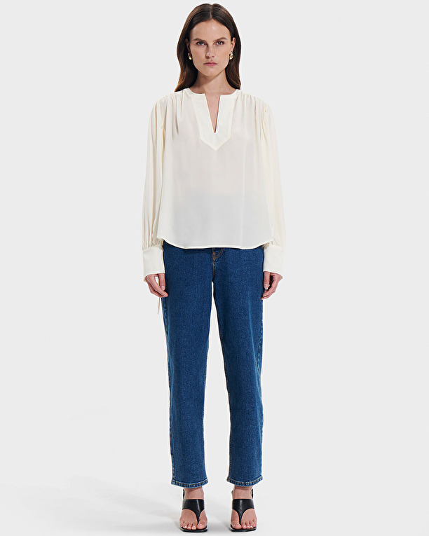 Bangkok blouse Flowing ecru blouse ZAPA