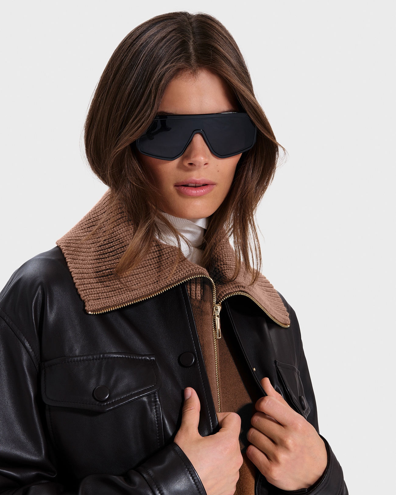 Cassandra Collar Camel Zipped Collar ZAPA
