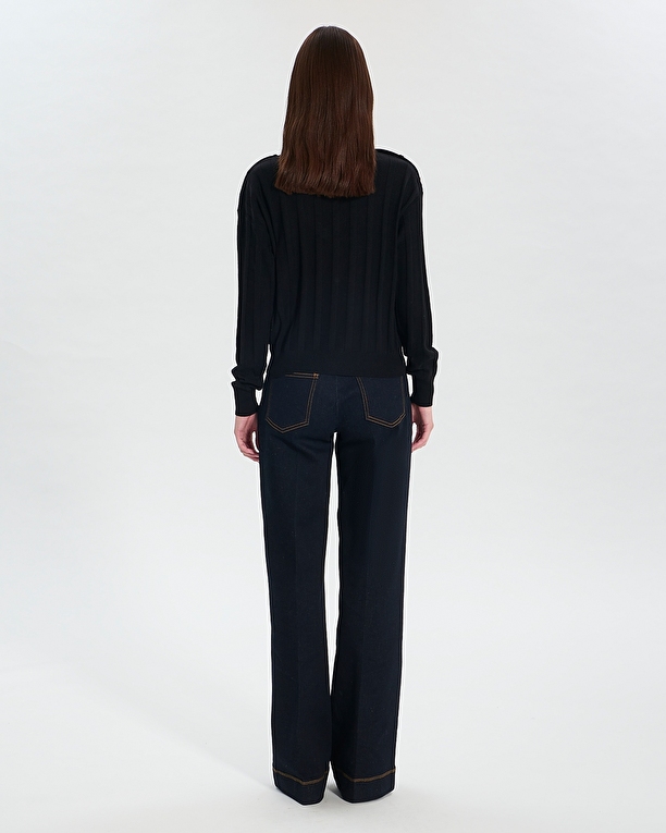 Naiima Sweater Naiima Sweater Black ZAPA