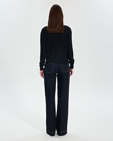 Naiima Sweater Naiima Sweater Black ZAPA