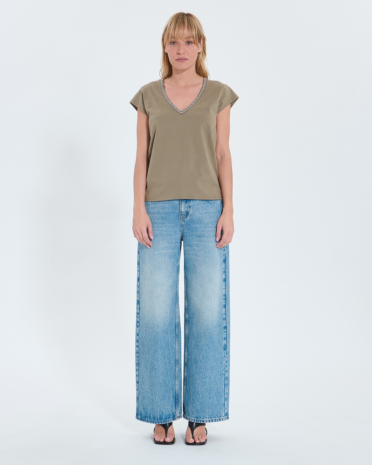 Tulipe Top Khaki V-neck T-shirt ZAPA