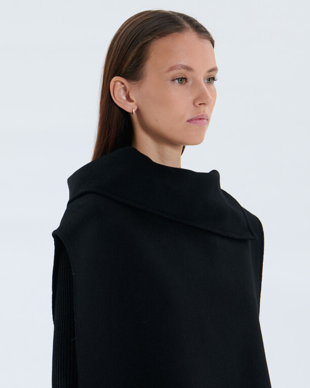 Cariny Neck Cariny Neck Black ZAPA