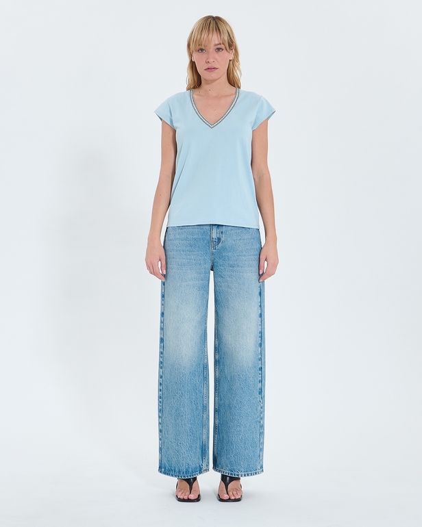 Tulipe Top Sky blue V-neck T-shirt ZAPA