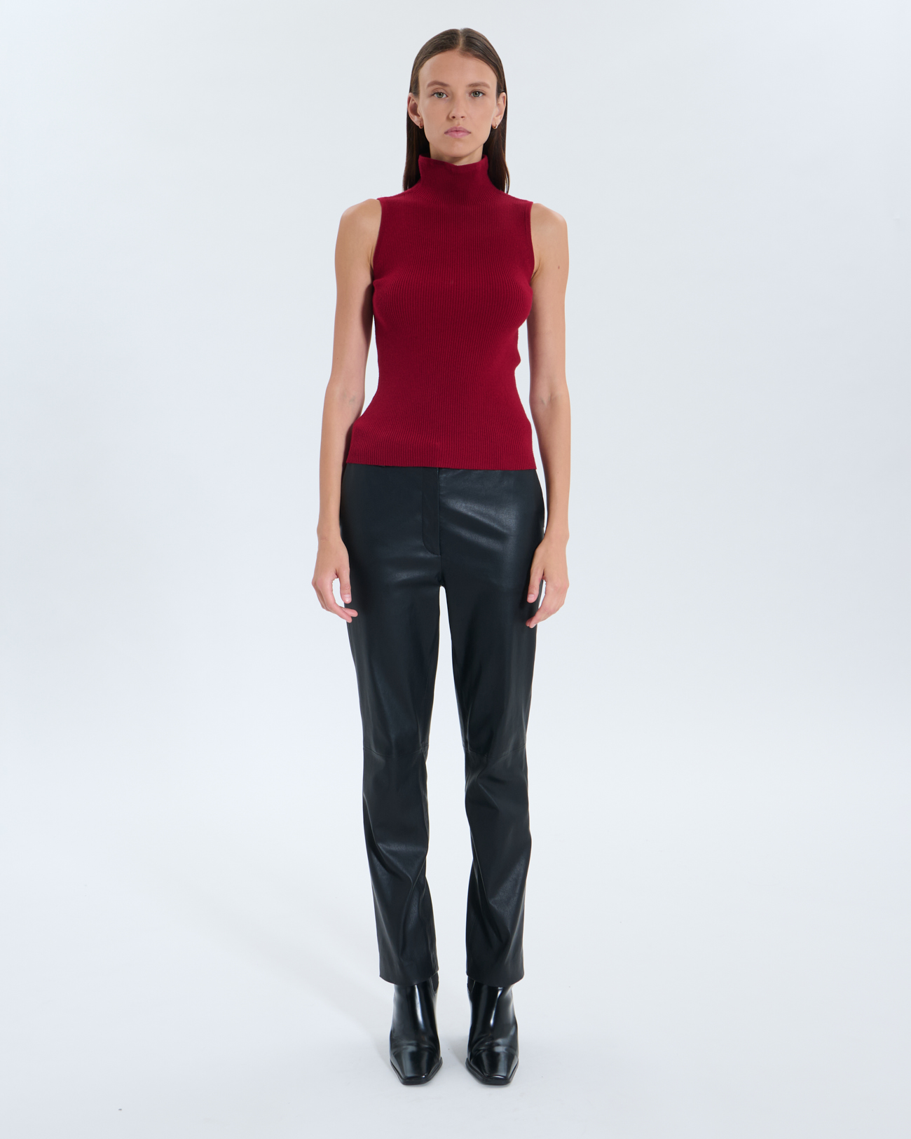 Naha Sweater Naha Sweater Carmine ZAPA