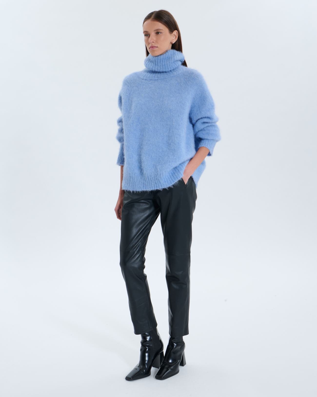 Nocciola Sweater Nocciola Sweater Sky Blue ZAPA