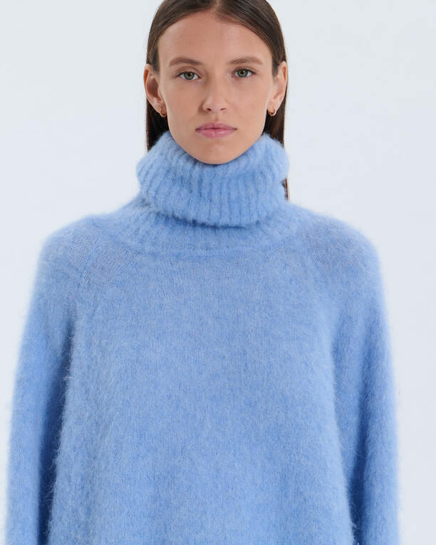Nocciola Sweater Nocciola Sweater Sky Blue ZAPA