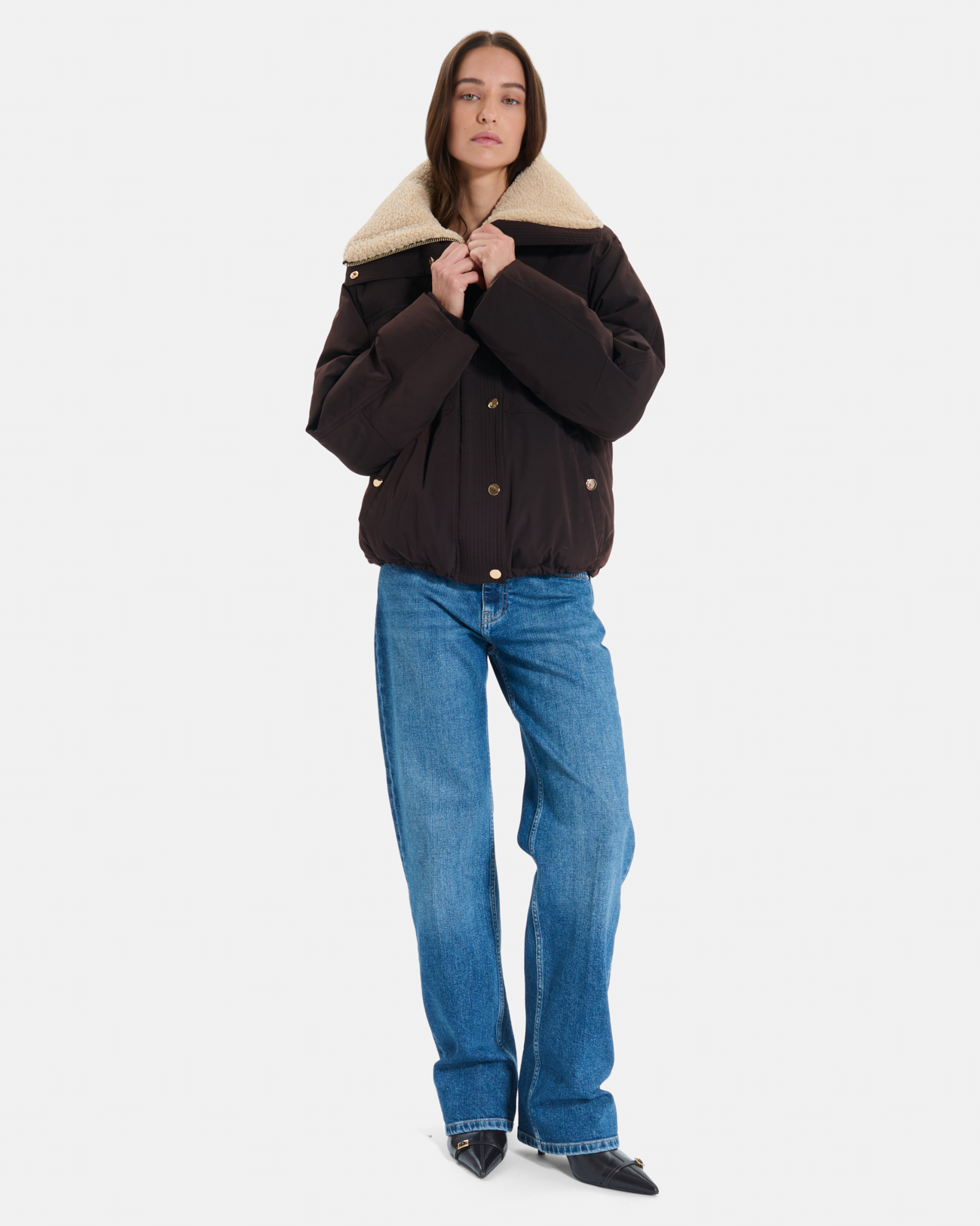Blondie Puffer Jacket Short quilted chocolate-colored jacket with a stand-up collar ZAPA