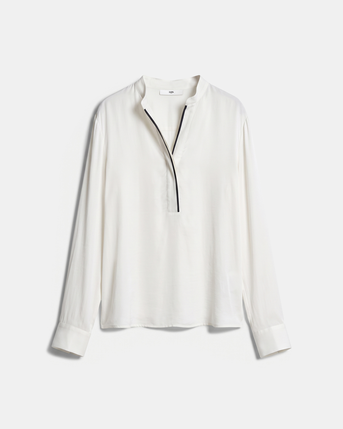 Beca Blouse Flowy off-white blouse with long sleeves ZAPA