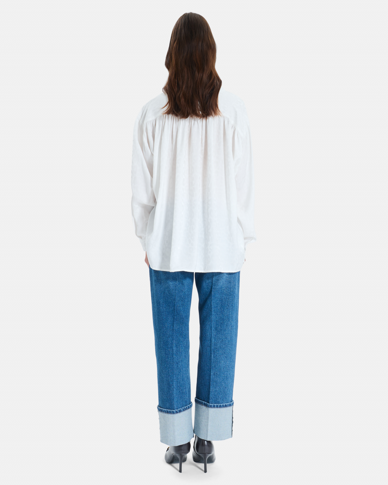 Brielle Blouse Ecru flowy blouse with long sleeves and a V-neck ZAPA