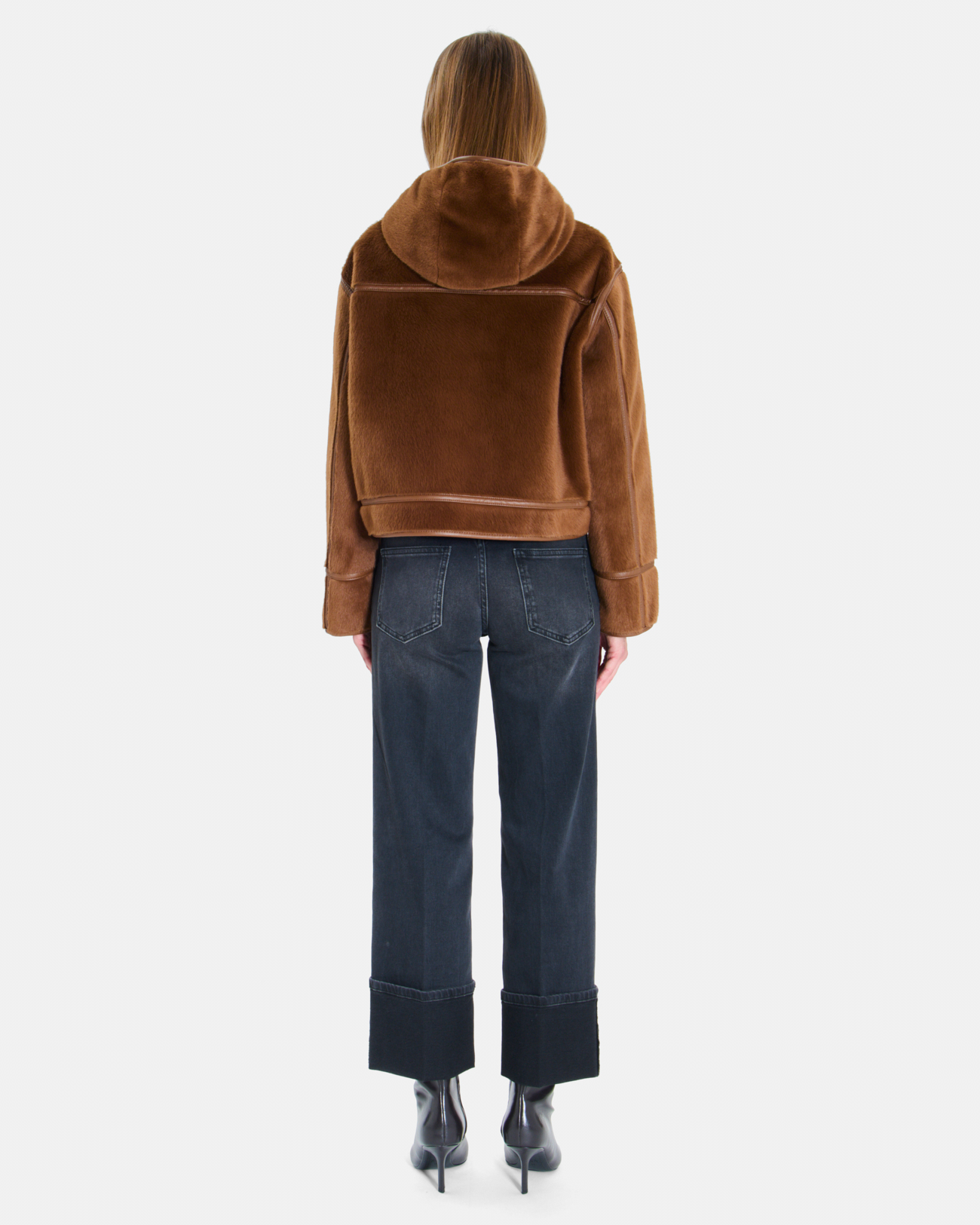 Moira Coat Short tobacco-colored boxy-cut coat with a stand-up collar ZAPA