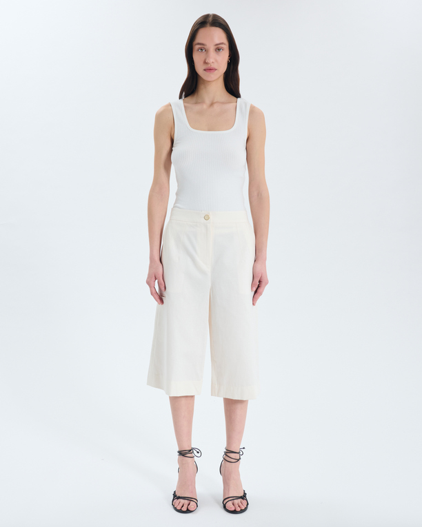 Slim Fit Shorts Slim ecru shorts ZAPA