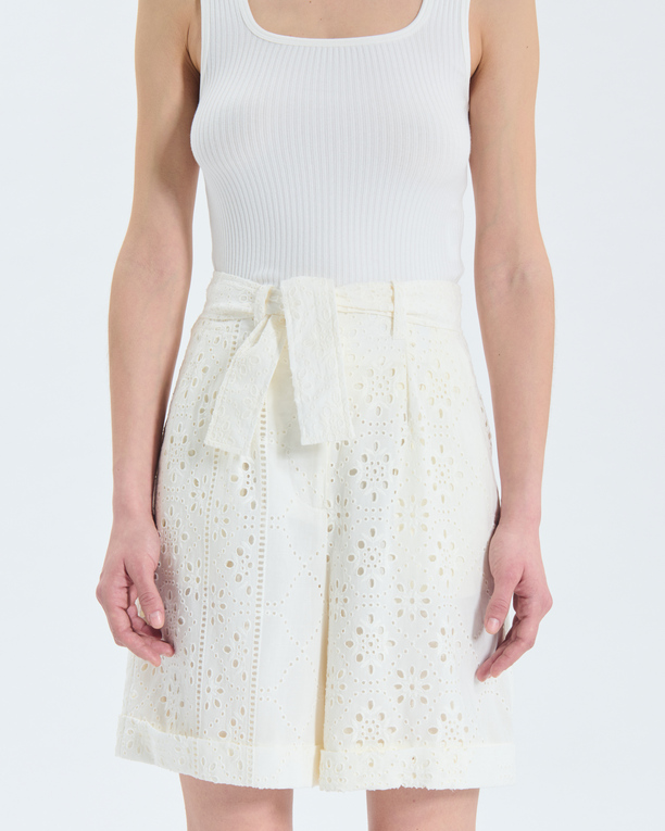 Savanna Shorts Savanna shorts in ecru ZAPA