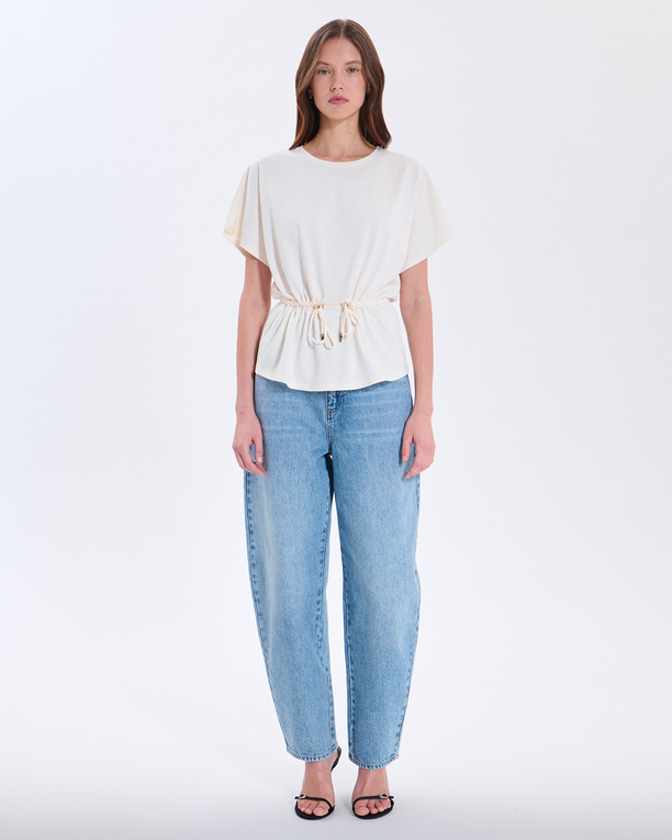 Toria Top Ecru top with a cinched waist ZAPA