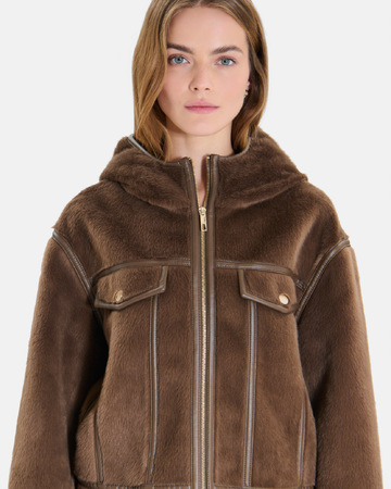 Moira Coat Short brown boxy-cut coat with a stand-up collar ZAPA