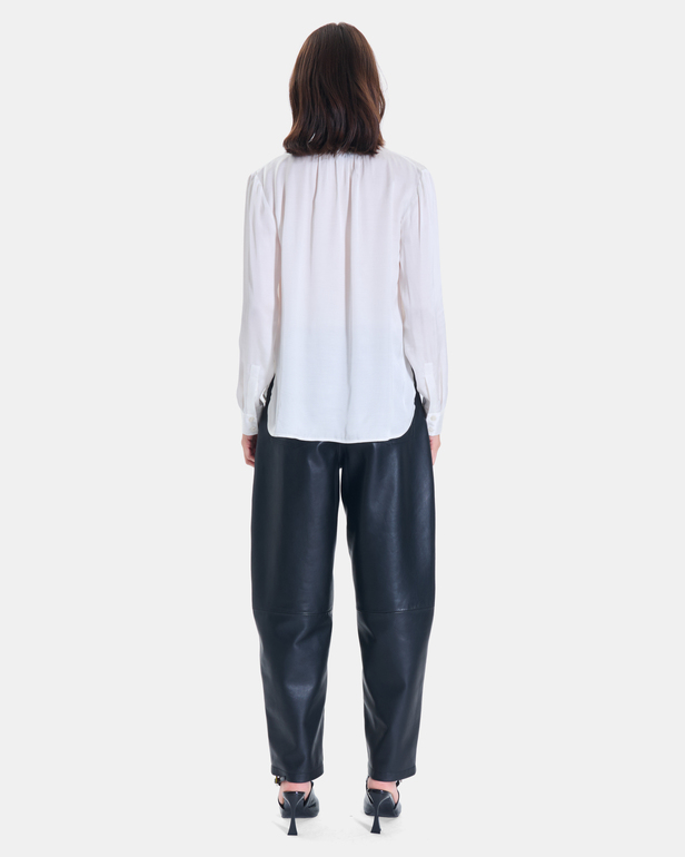 Beca Blouse Flowy off-white blouse with long sleeves ZAPA