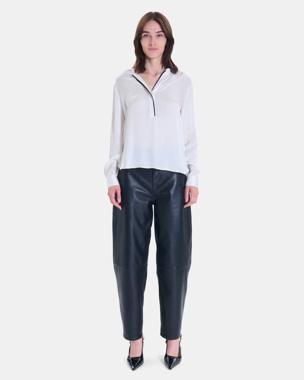 Beca Blouse Flowy off-white blouse with long sleeves ZAPA